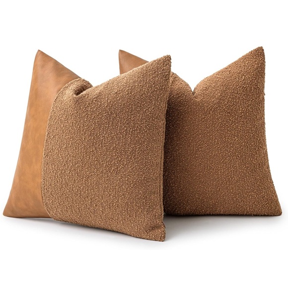 Set of 2 Fluffy Boucle Pillow Covers 18"x18" Faux Leather color Tobacco - Picture 5 of 6